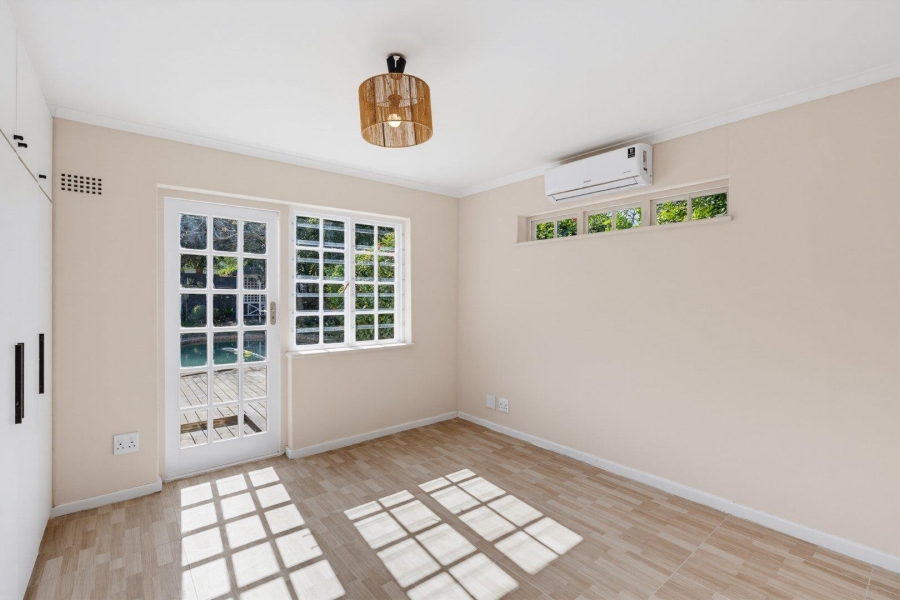 4 Bedroom Property for Sale in Hout Bay Western Cape
